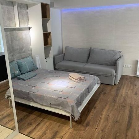 Lev Tolstoi Studio Apartment Chisinau Luaran gambar